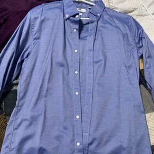 Uniqlo button down blue collar shirt